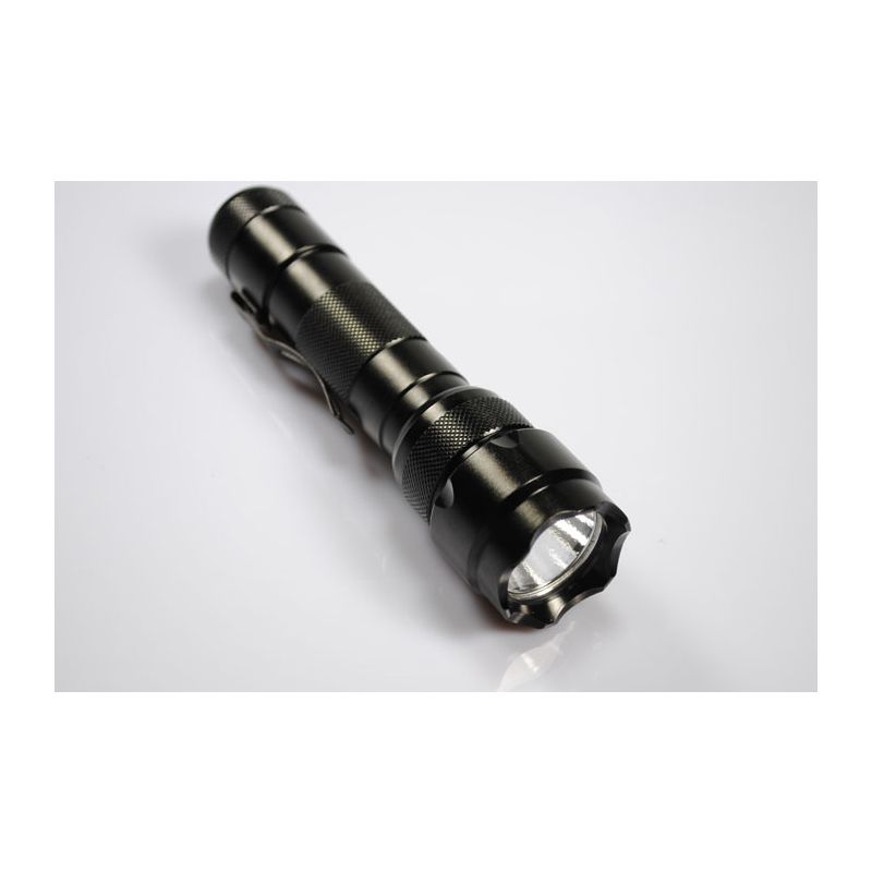 Linterna LED UltraFire WF-502B 1300 lúmenes portátil negra para aventuras al aire libre y uso cotidiano