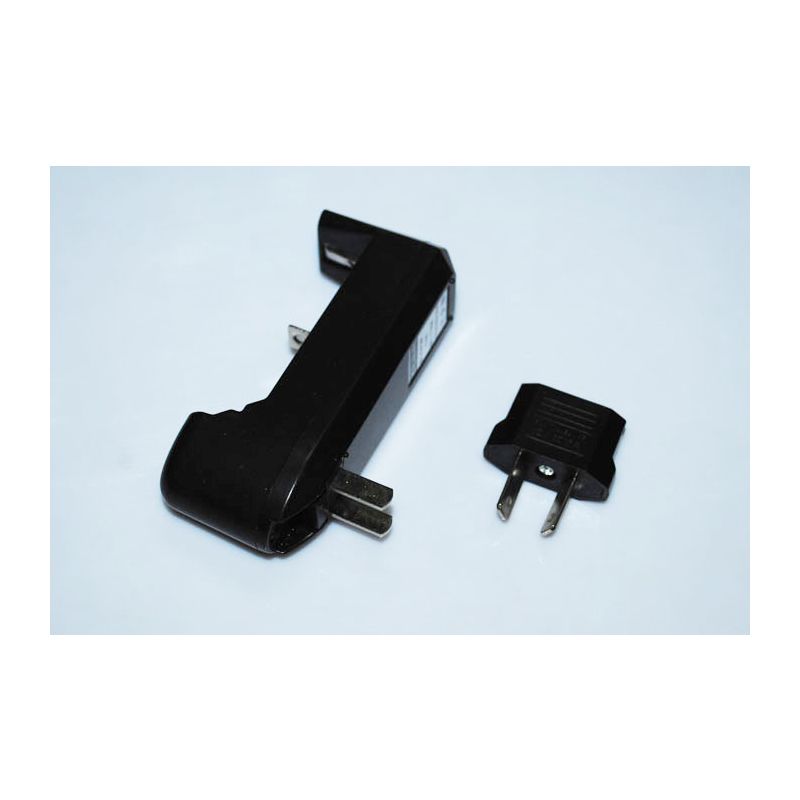 Cargador Versátil Células Individuales UltraFire para 18650 AA AAA con Entrada AC110V-240V y Enchufes Globales