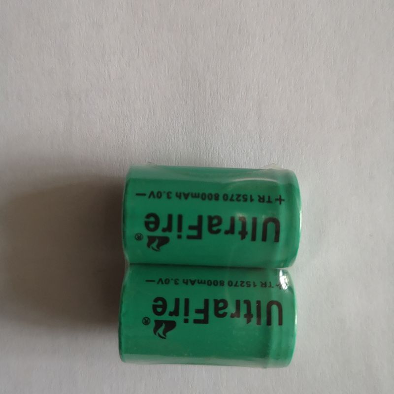Batería Recargable UltraFire TR 15270 800mAh 3.0V Eficiencia Energética para Dispositivos Electrónicos