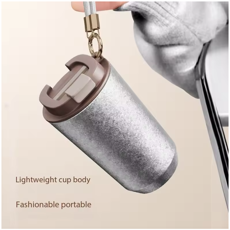 Taza de café de titanio portátil antiderrame: Lujo y funcionalidad para tu aventura moderna