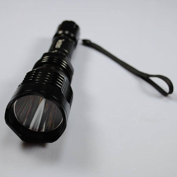 UniqueFire HS-802 Linterna LED de Luz Roja de Largo Alcance para Camping, Senderismo, Observación de Vida Silvestre, Haz de 500 Metros
