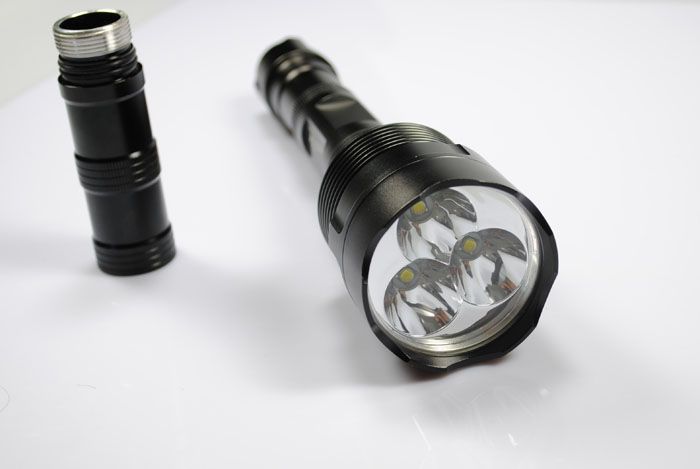 Linterna LED TrustFire TR-3T6 3800 lúmenes 5 modos Alto Medio SOS ideal camping emergencias emisores T6