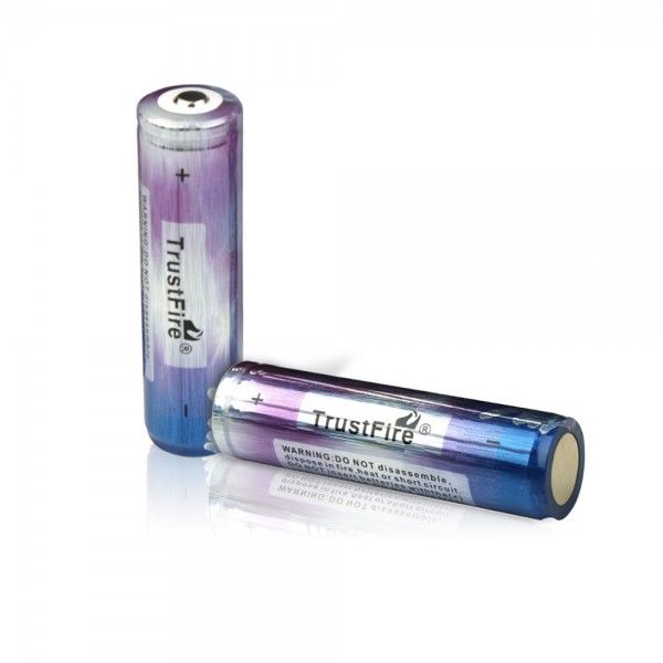TrustFire 3.7V 18650 2000mAh Batería recargable de Li-ion protegida con PCB para linternas tácticas y dispositivos