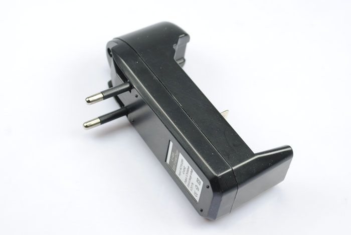 Cargador universal de una sola celda (solución de carga rápida) para baterías recargables 18650, 16340, AA, AAA y CR123A