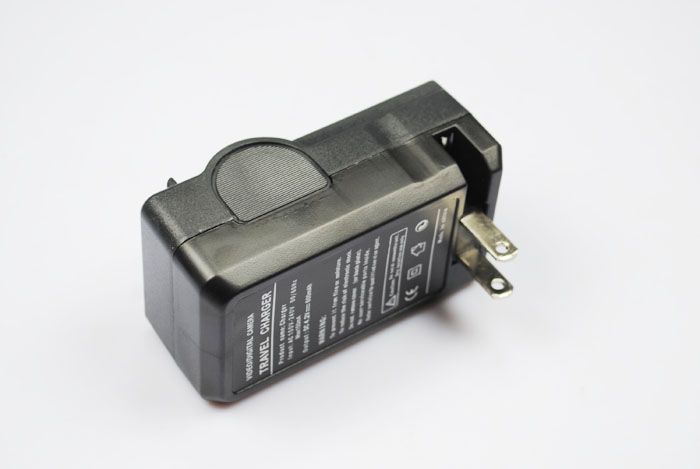Cargador de batería digital OEM 2x18650 Baterías recargables Carga inteligente Apto para viajes Compatibilidad global