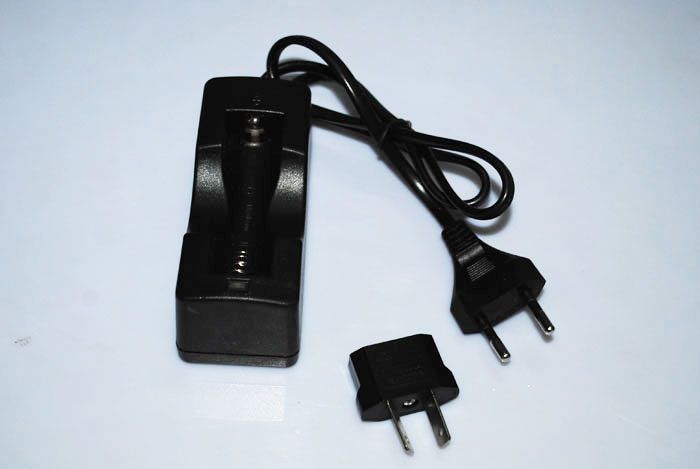 Cargador UltraFire recargable para una sola batería 18650 seguro eficiente compacto ligero para entusiastas de la tecnología